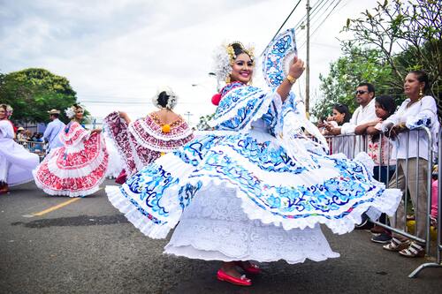 Cómo se Calculan los Días de Fiesta o Duelo Nacional en Panamá